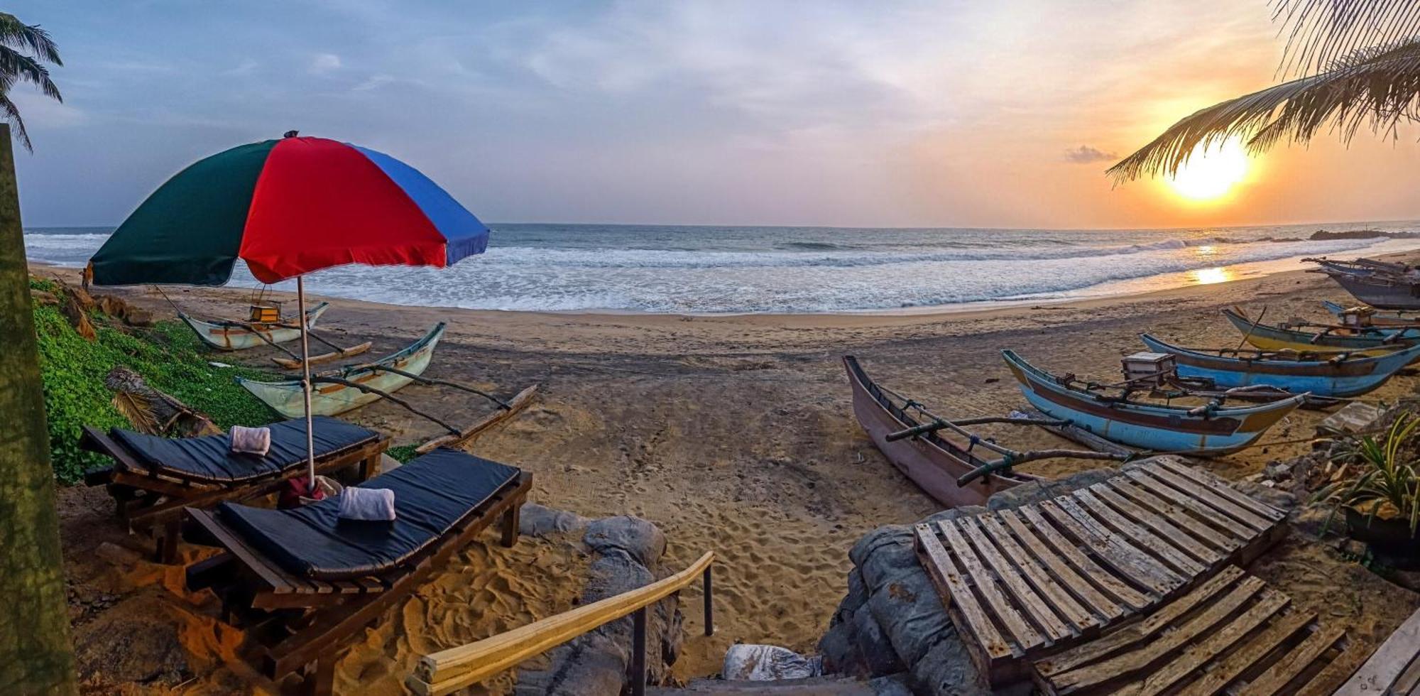 Ayomal Beach Paradise Hotel Galle Exterior photo